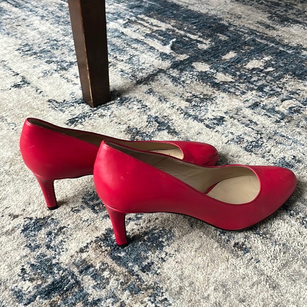 Vintage Hobbs London red heel